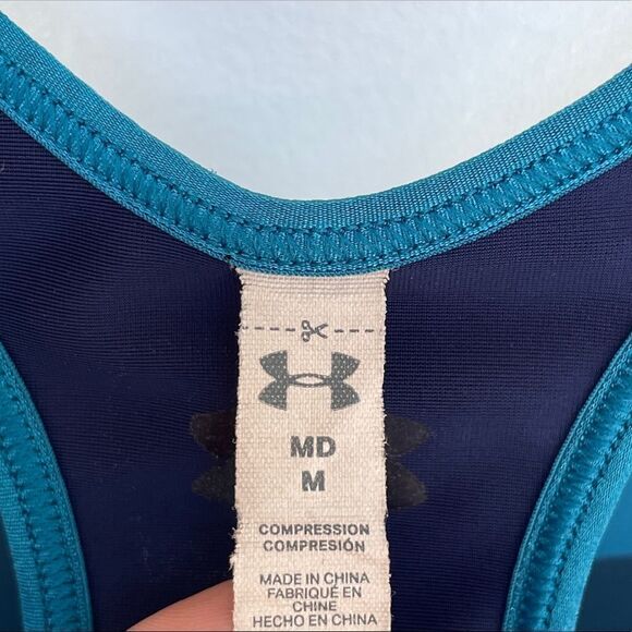 Under Armour Reversible Sports Bra Size Medium - Picture 7 of 12